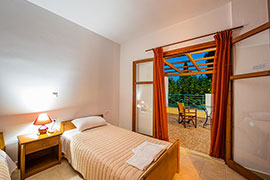 Bedroom villa Old Well